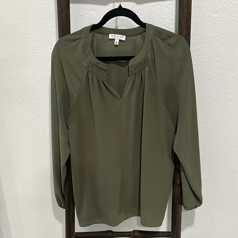 Chaus Women's Green Blouse